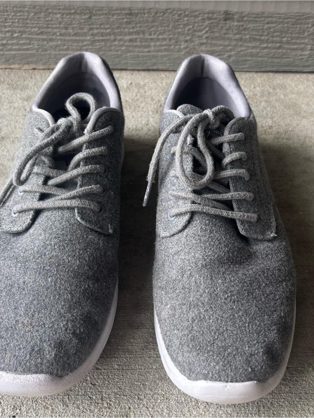 Travis Mathew Men's Heather Gray Lace-Up Sneakers